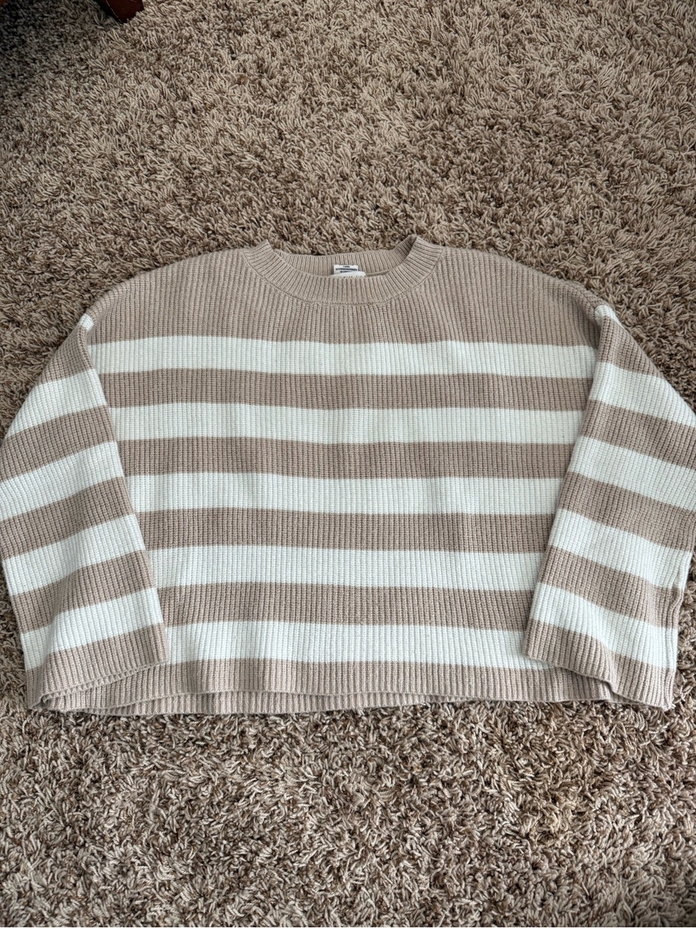 Cropped, Striped Sweater in Beige and White